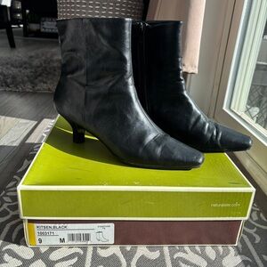 💞Naturalizer Women's Black Ankle Boots